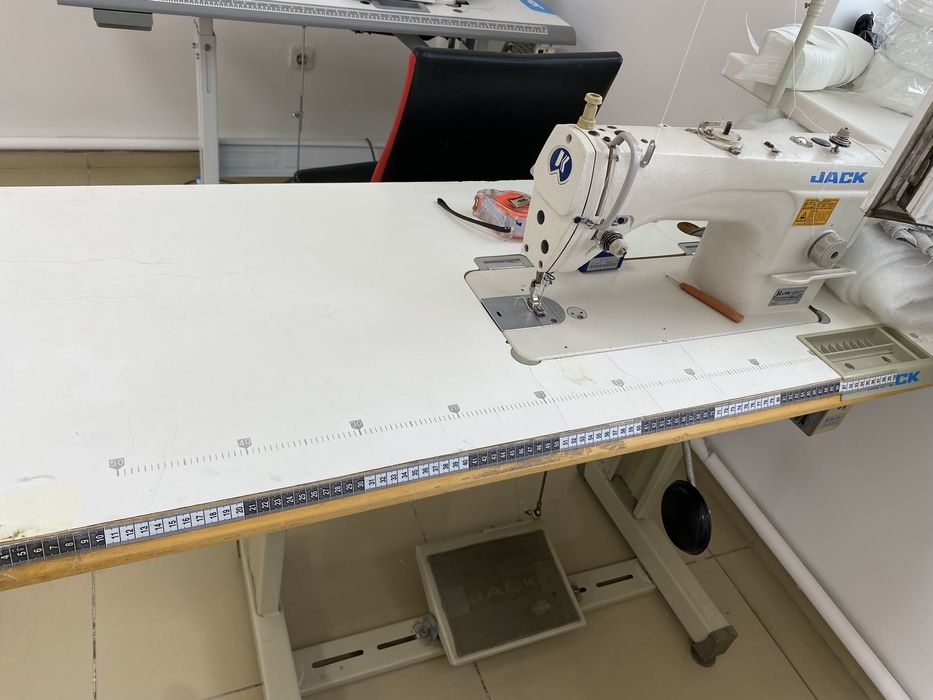 Швейная машинка Jack