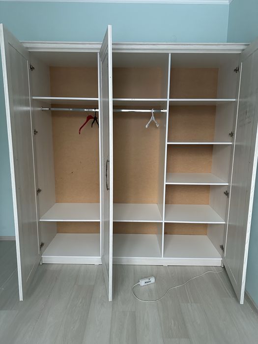 Продам шкаф в спальную