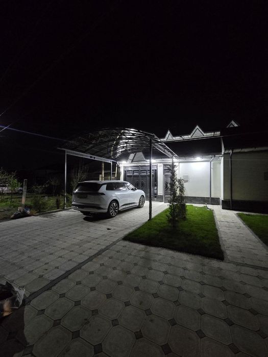 2чи бекат метро Янги дархон 2.5 суту олдида парковка