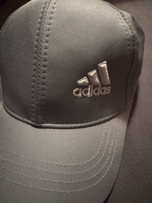 Sapca unisex.