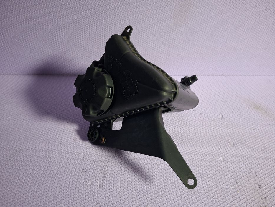 Vas expansiune BMW F01 F02 F06 F07 F10 F11 F12 F13 Cod 7601949