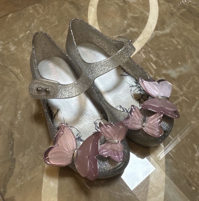 Обувь на девочку Mini melissa!