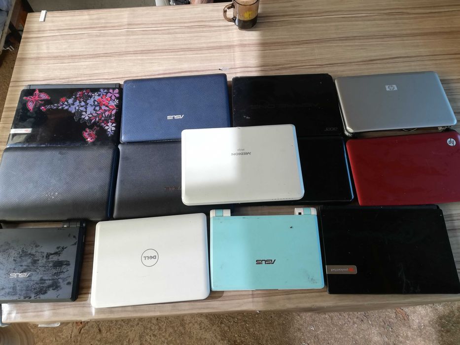 Разчистване  лот от лаптопи за части