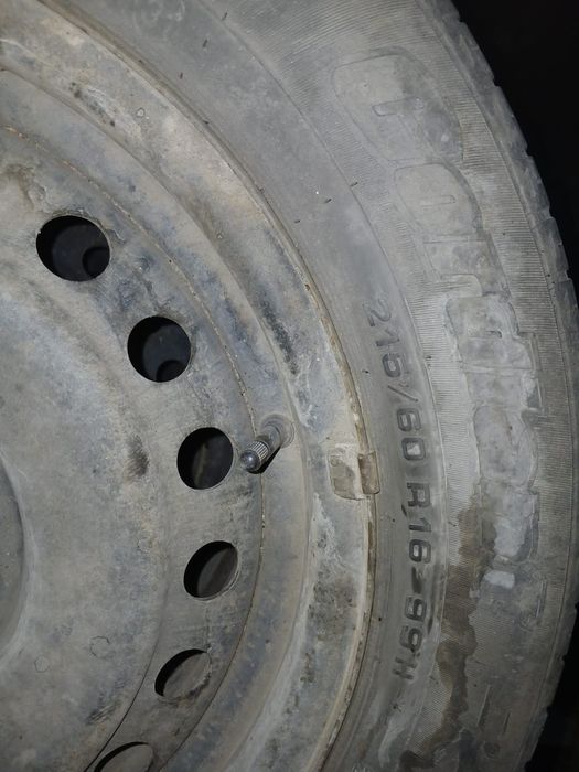 Продам комплект колес r16