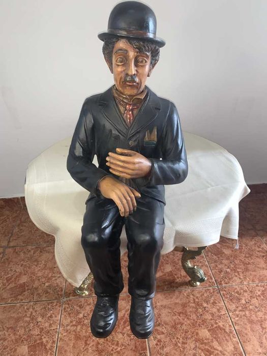 Statuie scari Charlie Chaplin decor