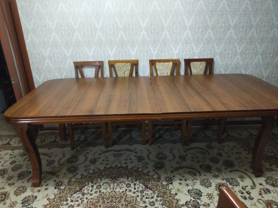 Продам стол с 10шт стульями. 3м—110 см