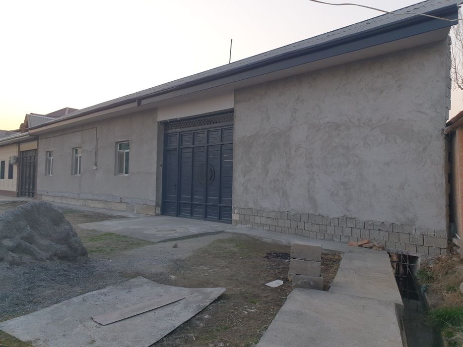 Hovli uy sotilati 60000$ kami bor