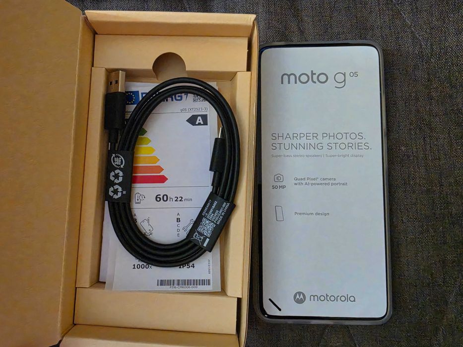 Motorola moto g05 , две SIM карти , 64GB , 4GB RAM , 5200 mAh , Denim Blue
