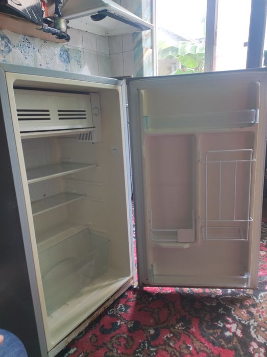 Mini xolodilnik,ROYSON...IDEAL