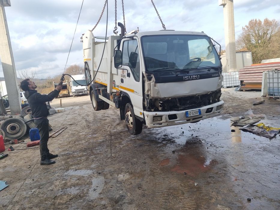 Dezmembrez iveco stralis, Nissan atleon 7,5t, isuzu, iveco daily,