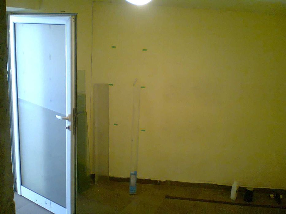 Дава се под наем Магазин в София, Център - 60 кв.м за 433.5 € - Снимка #2