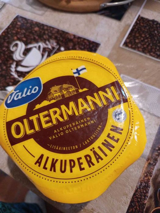 Продам сыр Oltermanni упаковка 1 кг, можно по частям