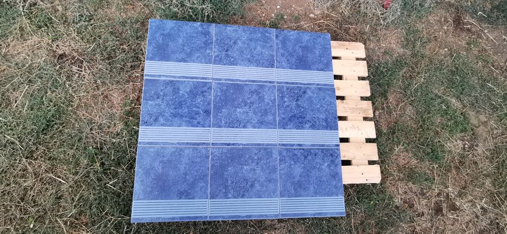 Gresie scara sau treapta albastra 33x33cm placa Leonardo