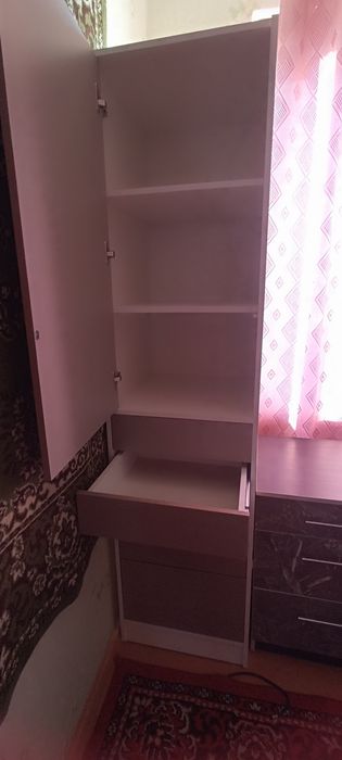 Продам высокий комод