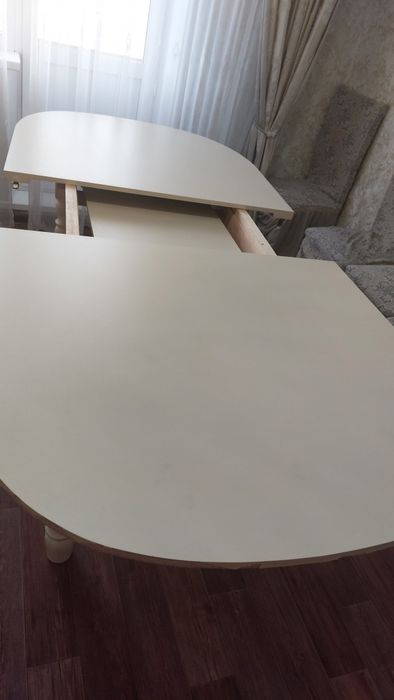 Продам стол б/у 30000 теңге