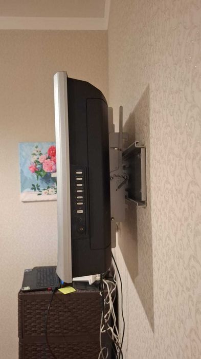 Продам телевизор