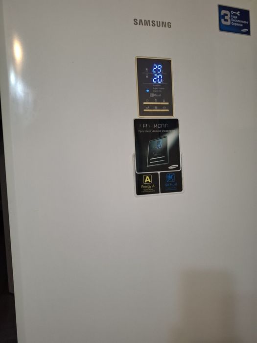 Холодильник Samsung, в отличном состоянии
