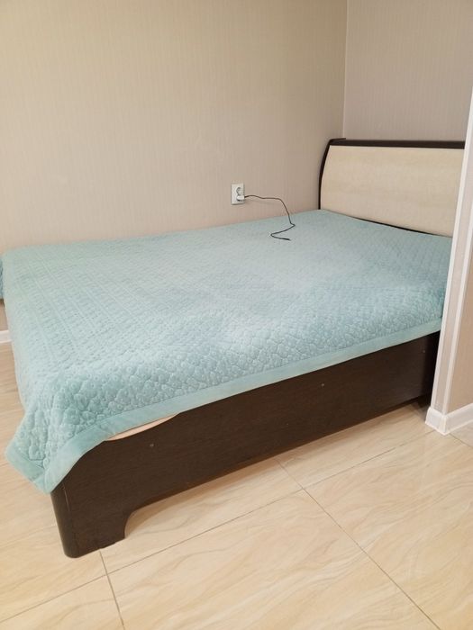Продам кровать двухспальная