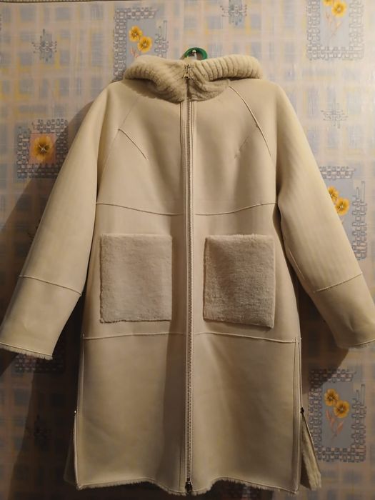 Продаётся дублёнка двусторонняя