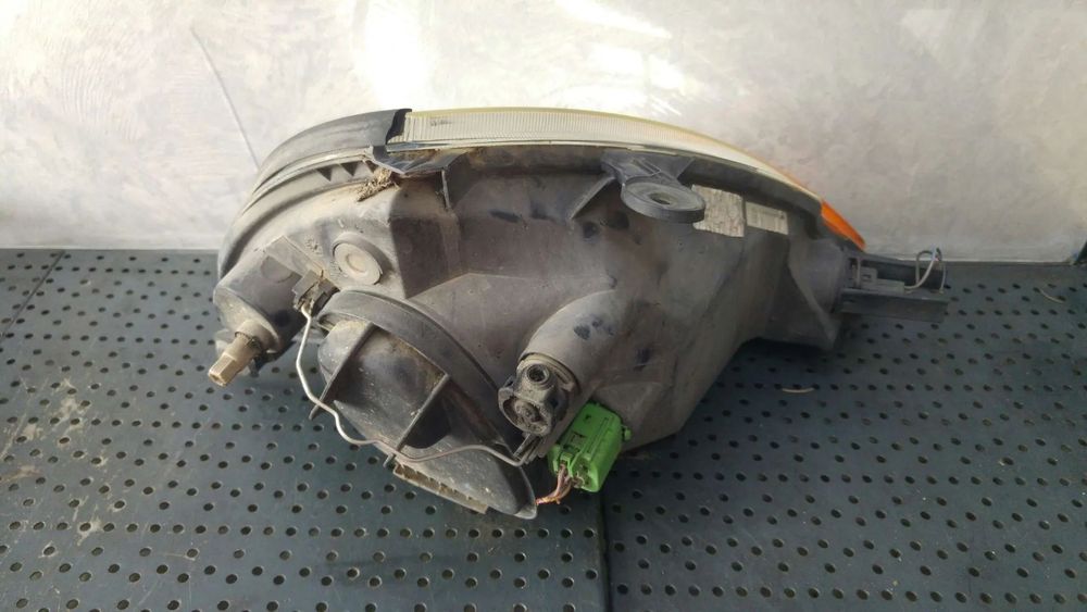 Far stanga ford ka rb 04hcrpl02a01