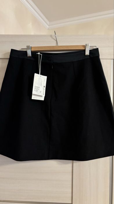 Мини юбка COS M размер