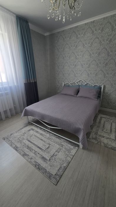 Продам кровать с матрасом