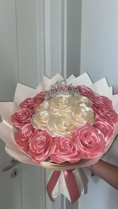Buchet de flori din satin