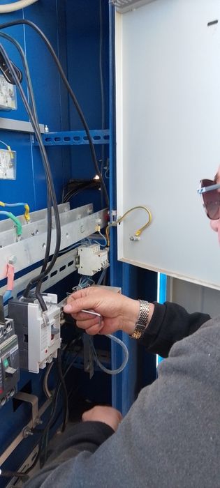 Услуги электрика