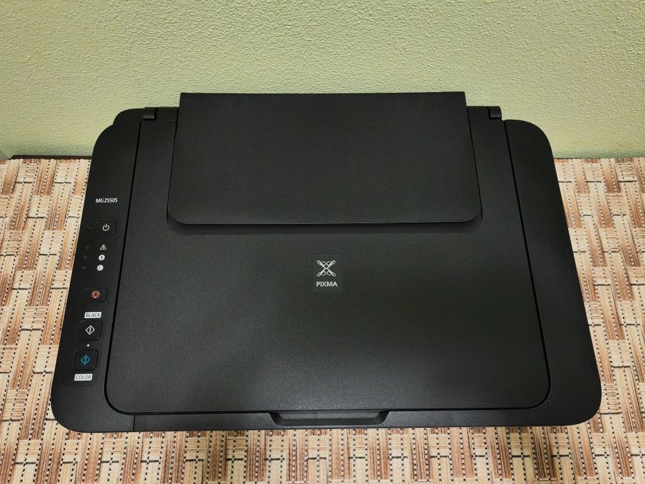 Vând imprimantă Inkjet color Canon PIXMA MG2550s