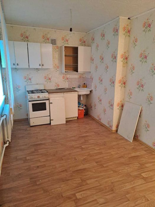 продает двухкомнатная квартира