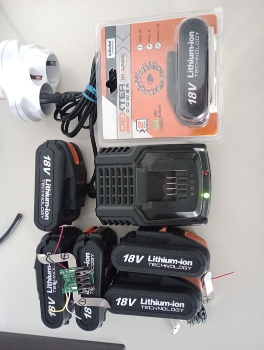 Baterie DEXTER 2,5Ah sigilata si separat carcase cu circuit de protecție BMS