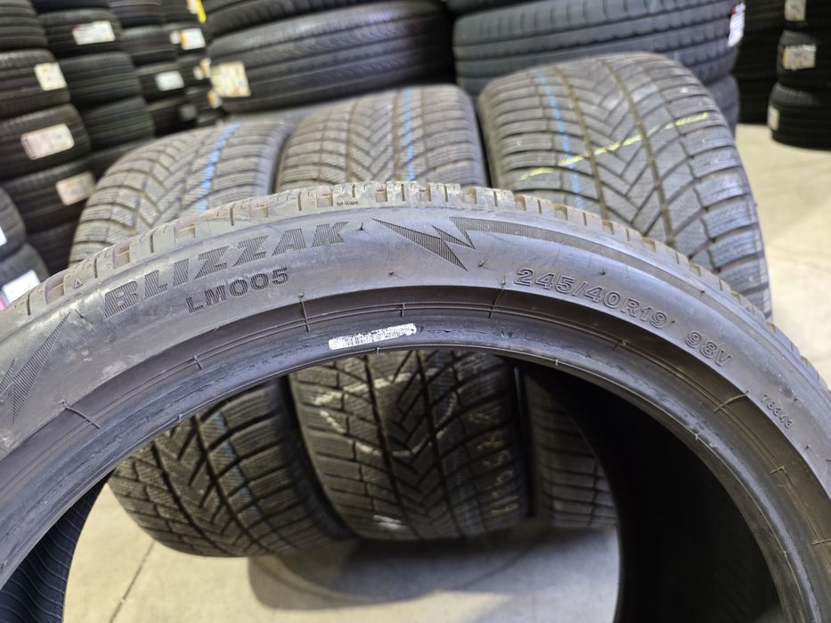 245/40/19 BRIDGESTONE 4бр