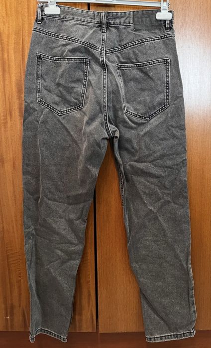 Продавам запазени дамски дънки!