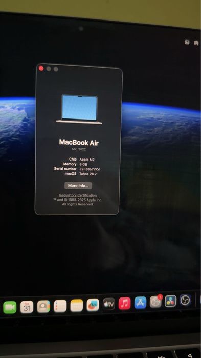 Vand macbook m2 (nu trimit coletul, doar plata cash fata in fata)