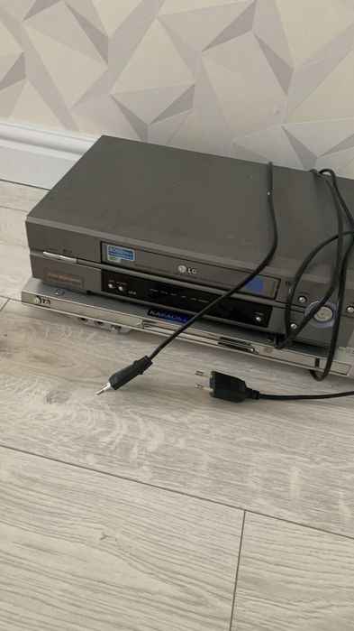 Видеопроигрыватель и DVD