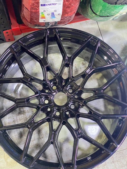 Kovaniy diskalar Zeekr 9x