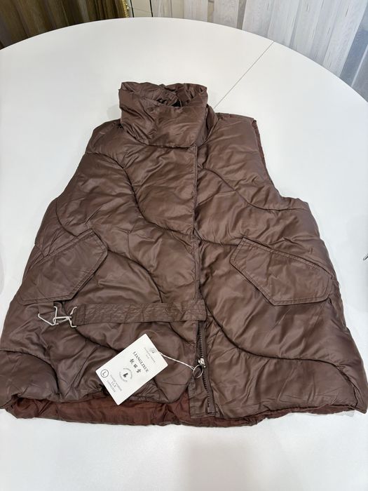 Безрукавка женский