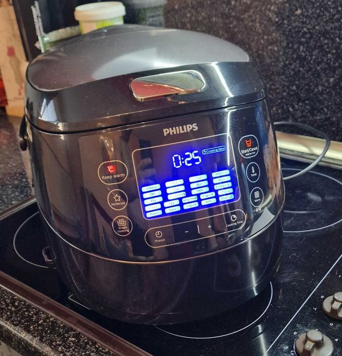 Мултикукър Philips HD4749