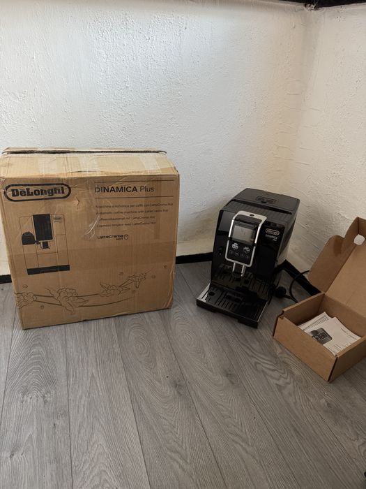 Луксозен Кафеавтомат | De'Longhi Dinamica Plus ECAM382.70.B | 3.5" TFT Екран | 15 бара | Кафемашина!