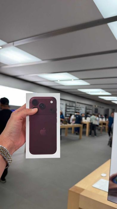 Iphone 18 pro, 512 gb, Burgundi, Apple Store, не распакованный