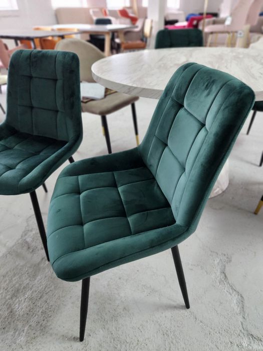 NOU Set 4 scaune catifea, verde smaragd