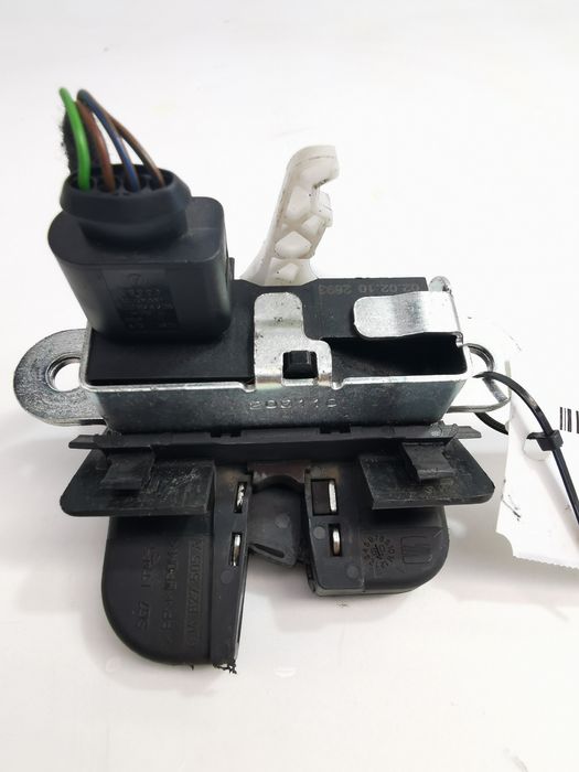 Broasca haion Seat Ibiza 6J4827505A