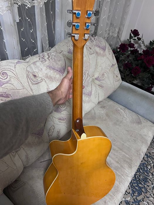 Getara sotiladi akustika ekvalayzerli sastayana zur turubdi