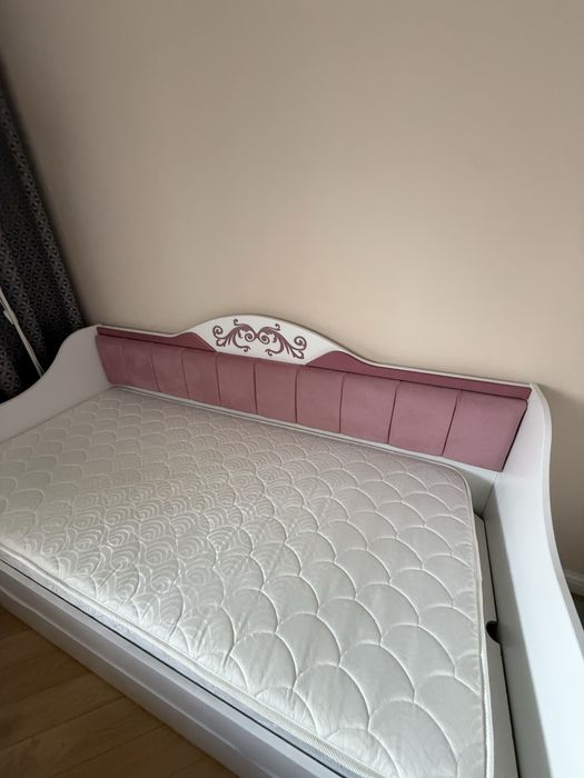 Кровать 90х200 и комод
