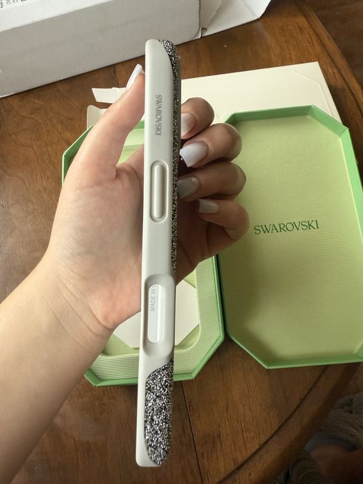 Husă Swarovski iphone 16 Noua