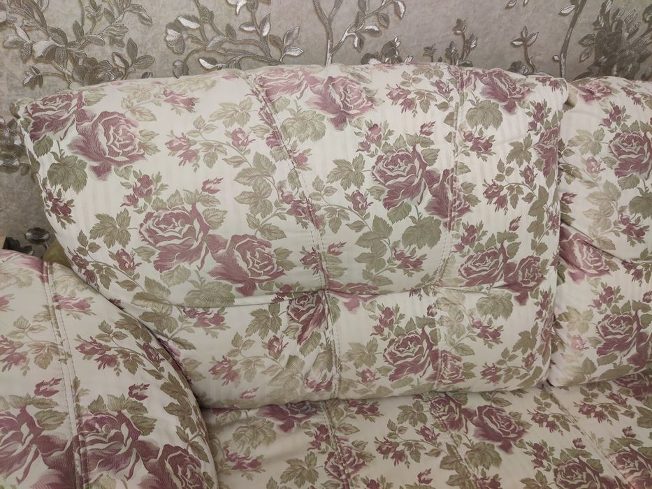 Продам мягкий уголок