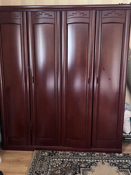 Продам мебель спальную и комоды