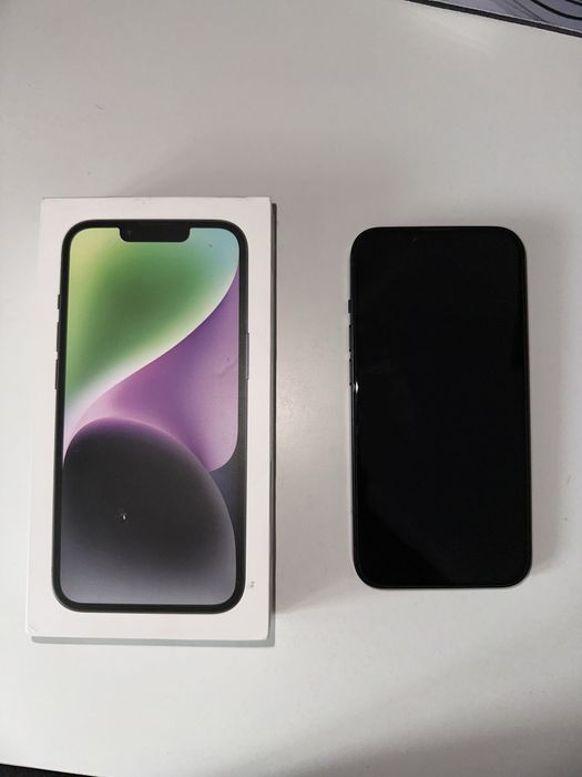 iPhone 14 в хорошем состояние