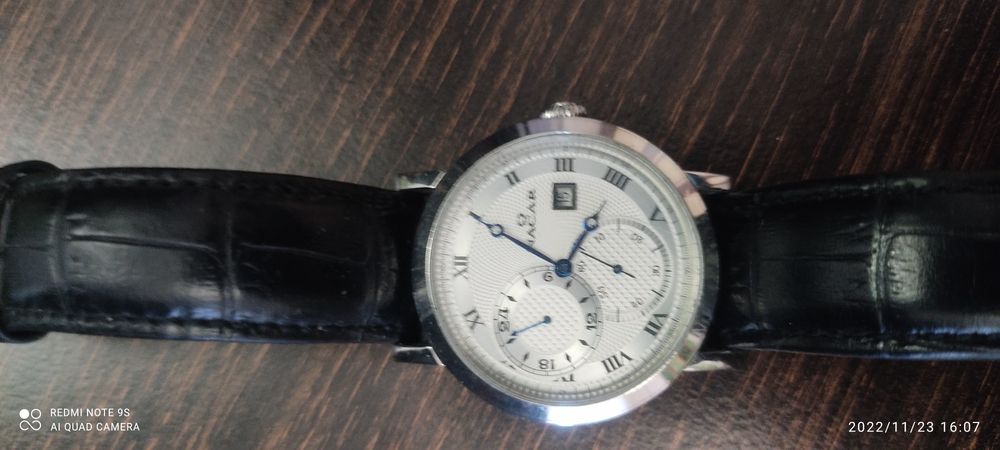 NACAR Кварцевые часы