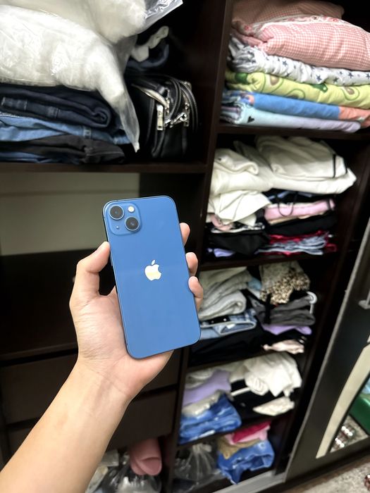 Продам iPhone 13 в отличном состояние , без ремонта
